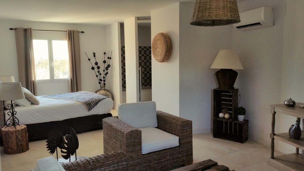 Le Clos D'Uzes - B&B Εξωτερικό φωτογραφία